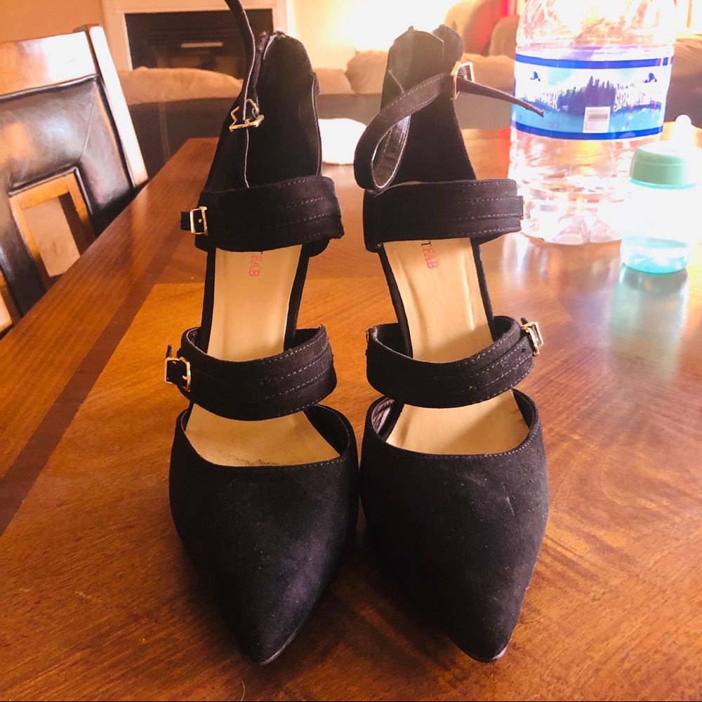 Black heel